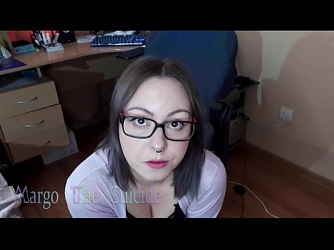 ❤️ Noia sexy amb ulleres xucla un consolador profundament davant la càmera ❤️❌ Vídeo sexual al ca.sexuria-net.ru ❌